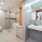 Dot 3br With Stunning Views, Parking & Ac By Easybnb Premium 프라하