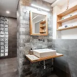 Dot 3br With Stunning Views, Parking & Ac By Easybnb Premium