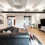 Dot 3br With Stunning Views, Parking & Ac By Easybnb Premium *