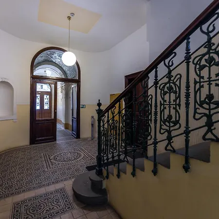 Apartment Dot 3Bdr Apartment With Parking & A/C By Easybnb Premium