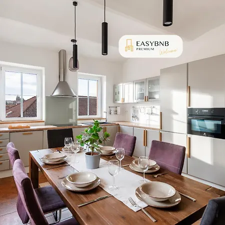 Dot 3bdr With Parking & A/c By Easybnb Premium * פראג